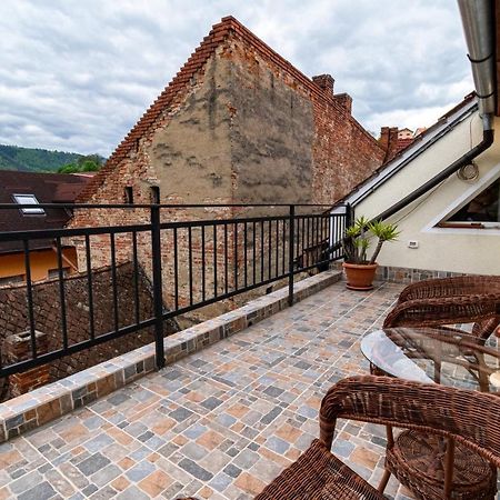 Residence 48 Beautiful Building Within Moments From The Old Town Of Brašov Exteriér fotografie