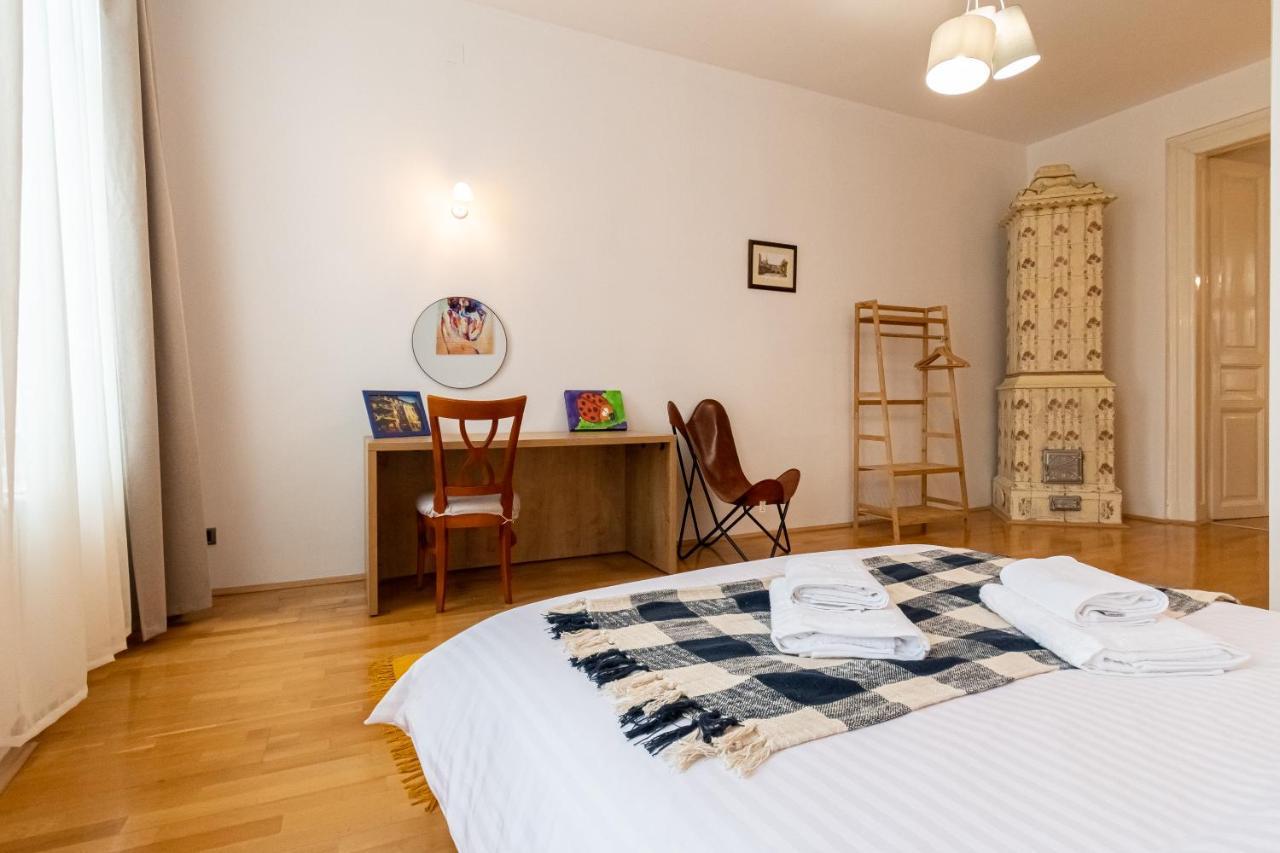Residence 48 Beautiful Building Within Moments From The Old Town Of Brašov Exteriér fotografie