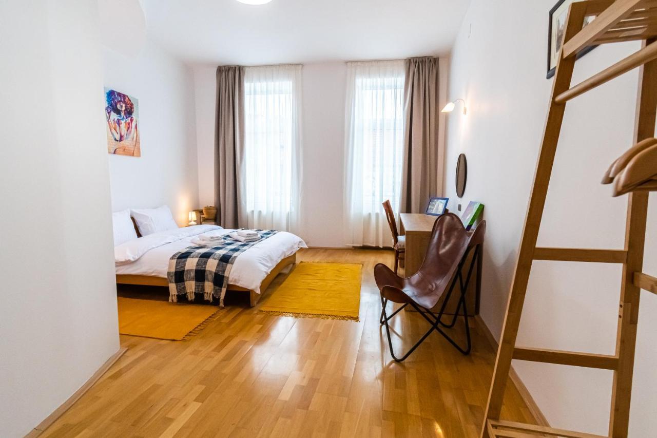 Residence 48 Beautiful Building Within Moments From The Old Town Of Brašov Exteriér fotografie