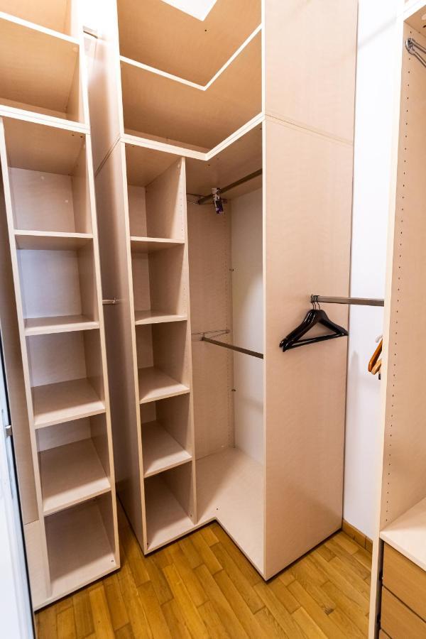 Residence 48 Beautiful Building Within Moments From The Old Town Of Brašov Exteriér fotografie