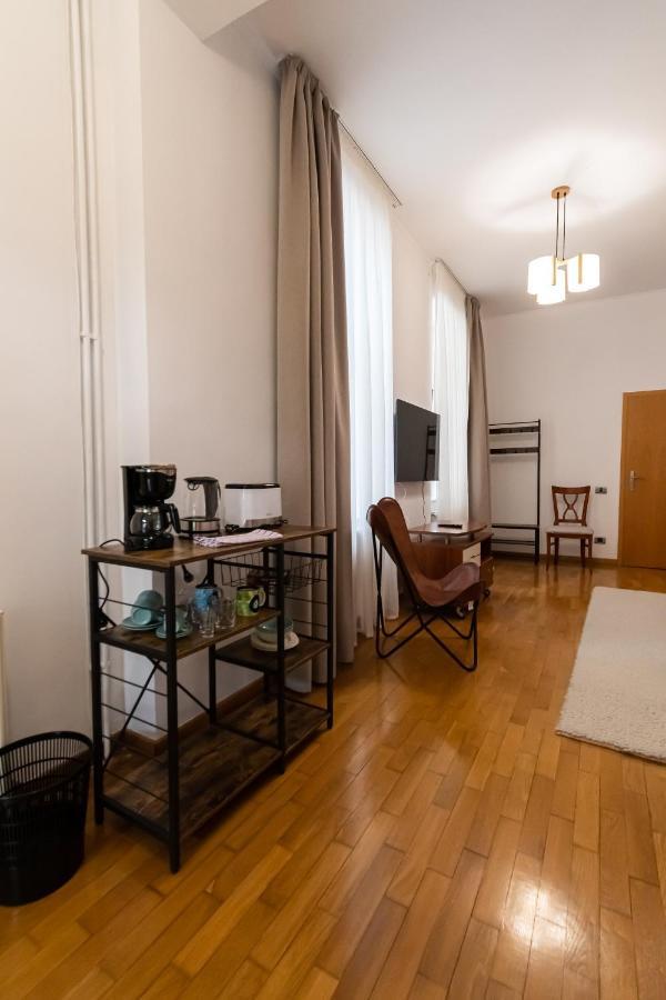 Residence 48 Beautiful Building Within Moments From The Old Town Of Brašov Exteriér fotografie