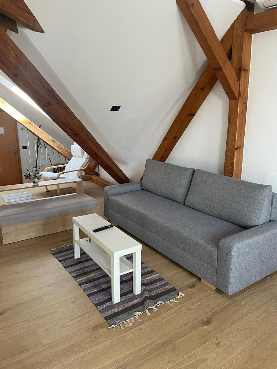 Residence 48 Beautiful Building Within Moments From The Old Town Of Brašov Exteriér fotografie
